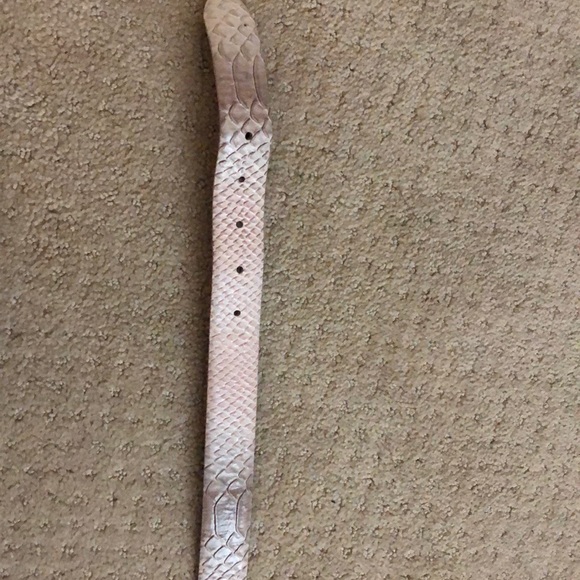 Vintage Genuine Embossed Leather Belt - Picture 10 of 14